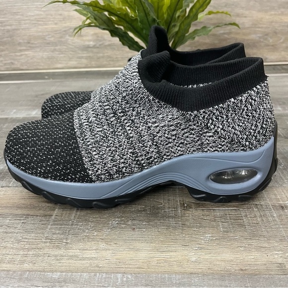 Slow Man Walking Black and Gray Sock Sneaker Size 38/8 - Picture 6 of 13